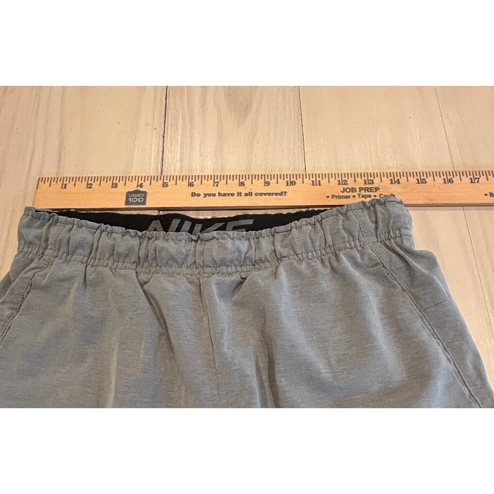 Nike Dri-FIT Mens Gray Training Shorts CJ1968-068 Small Athletic Gym Running